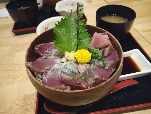 小田原かつお丼