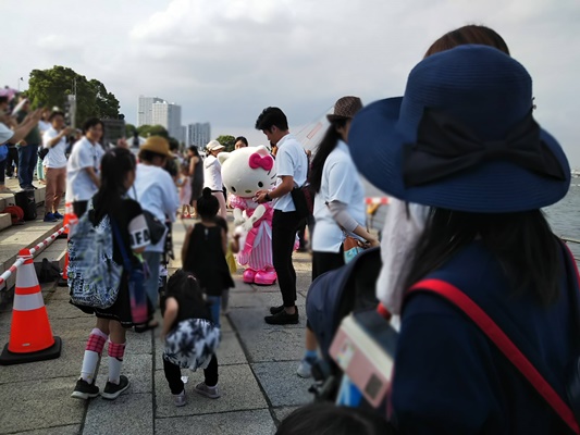 ハローキティ　握手会