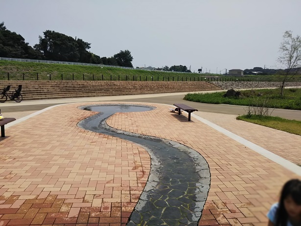 境川遊水地公園